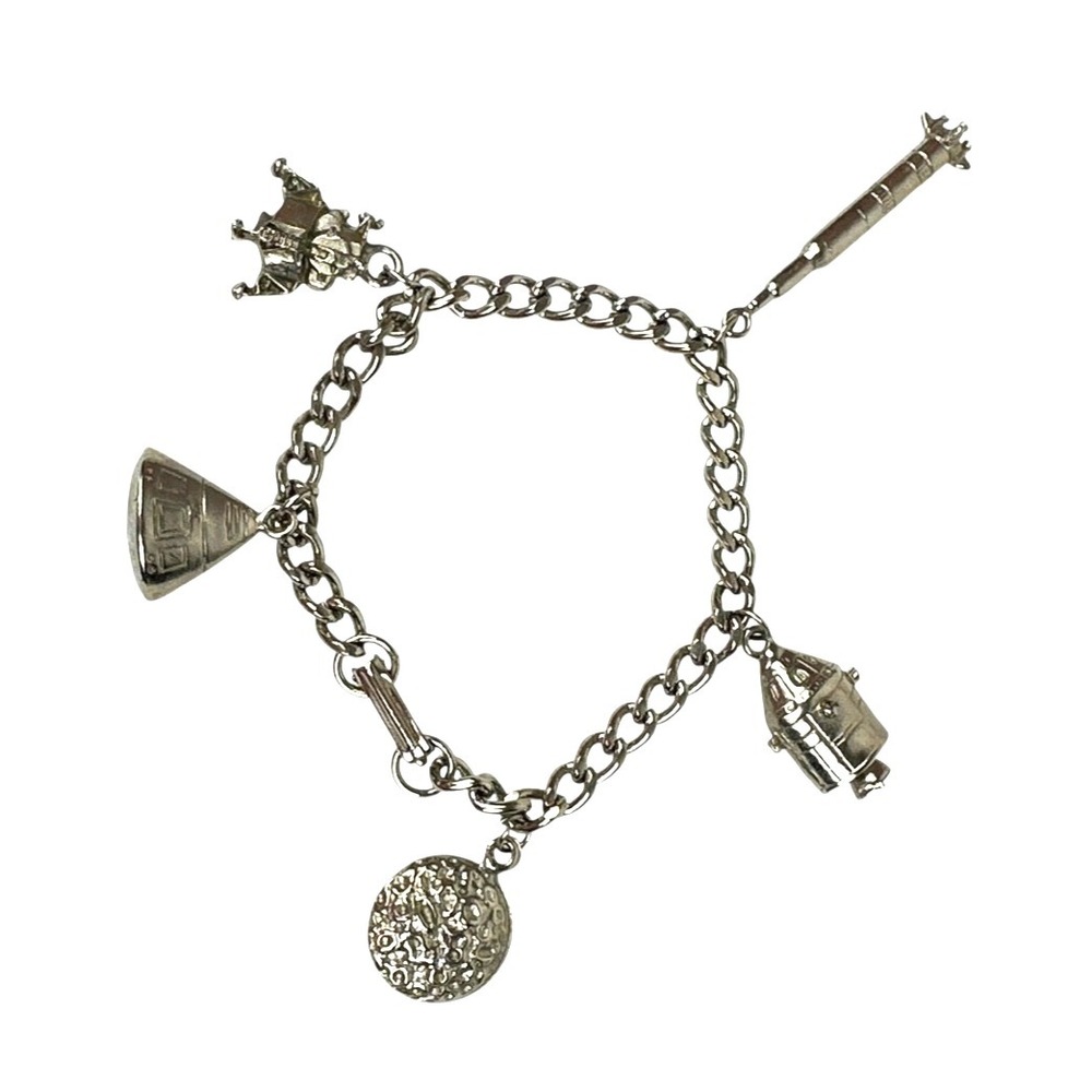 Vintage APOLLO ELEVEN "MAN TO THE MOON" SILVER COLOR CHARM BRACELET